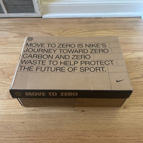 Nike COSMIC UNITY 2's - Picture 1 of 7